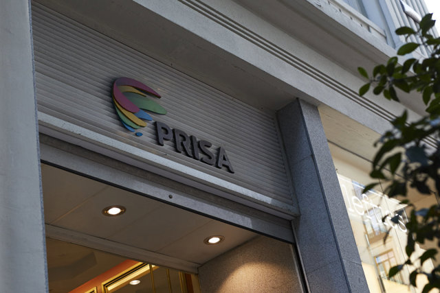 Logo de Grupo Prisa en domicilio Social, en la Gran Vía, 32 de Madrid (España).