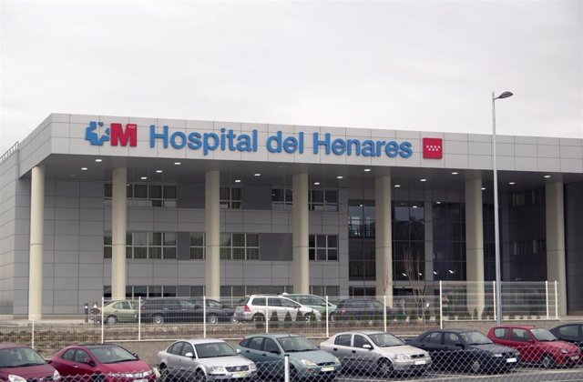 Imagen de recurso de la fachada principal del Hospital del Henares, en Coslada.