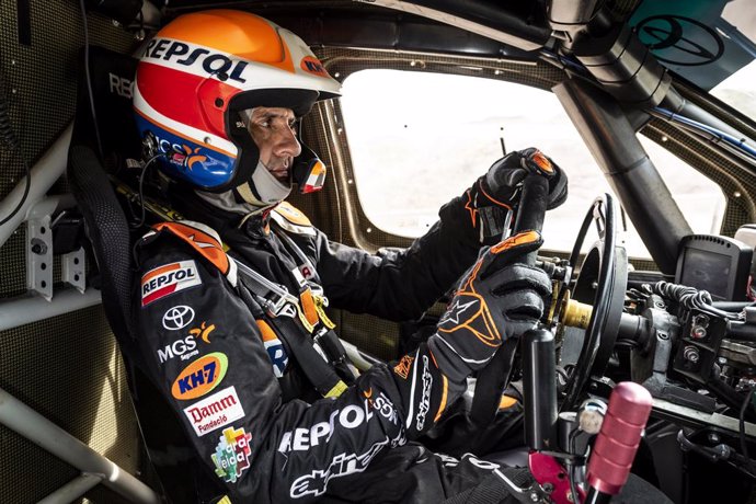 El piloto de rally Isidre Esteve (Toyota) en su preparación para el Rally Dakar 2021, que se disputa en Arabia Saudí entre el 3 y 15 de enero