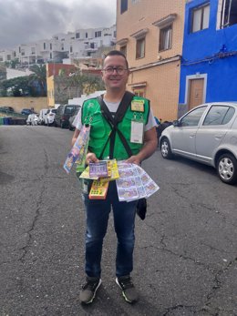 José Juan Vega, vendedor de la ONCE que ha vendido 10 cupones del primer premio en Gran Canaria