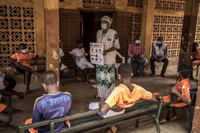 Un centro de acogida temporal por la pandemia para niños de la calle en Malí apoyado por UNICEF