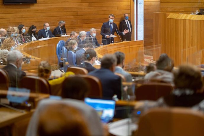 O presidente da Xunta responde as preguntas dos grupos no Pleno da Cámara  O presidente da Xunta, Alberto Núñez Feijóo, responde as preguntas dos grupos no Pleno da Cámara. Pazo do Hórreo, Santiago de Compostela, 07/10/{yr0}.