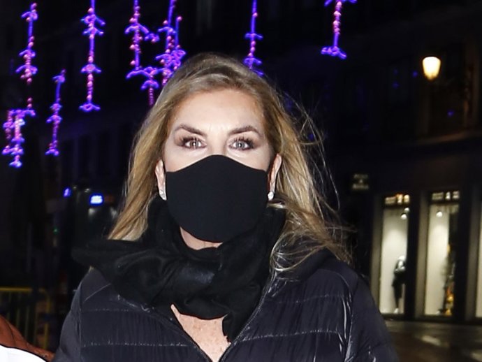 Susana Uribarri se deshace en elogios con su amiga y representada Ana Obregón.