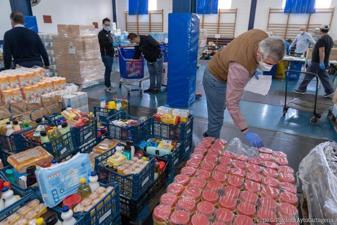 Reparto de alimentos de Servicios Sociales