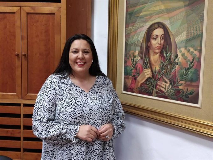 La presidenta de Iprodeco y vicepresidenta primera de la Diputación, Dolores Amo, en su despacho.