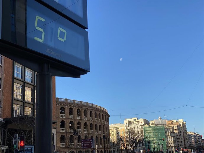 Termómetro en la ciudad de Valncia este domingo