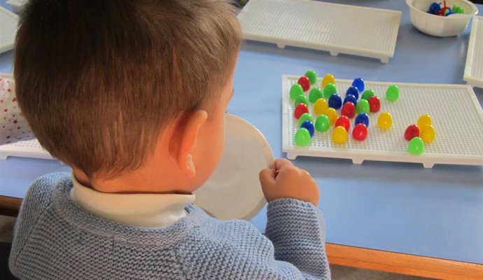 Recurso de niño jugando