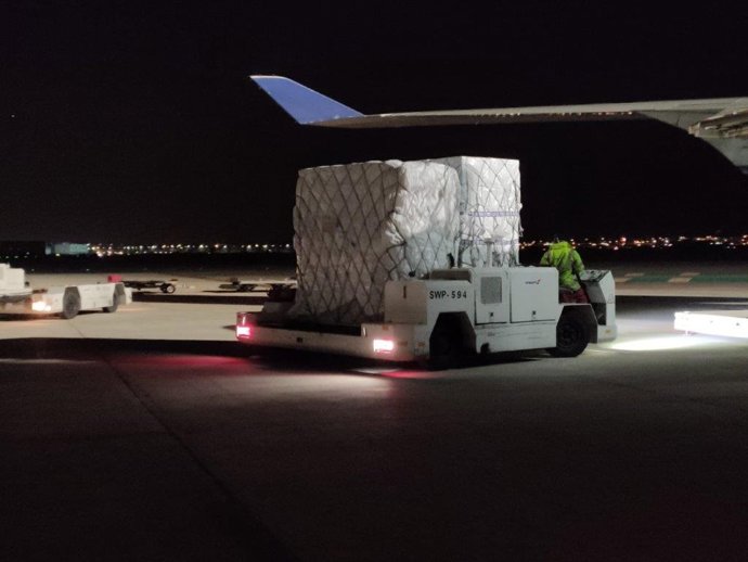 Avión procedente de China con material adquirido por la Junta de CyL.