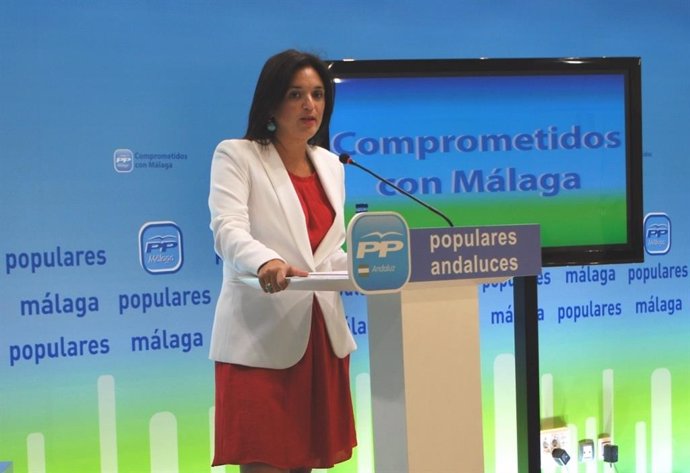 La vicepresidenta del PP de Málaga, Margarita del Cid, en la sede del PP