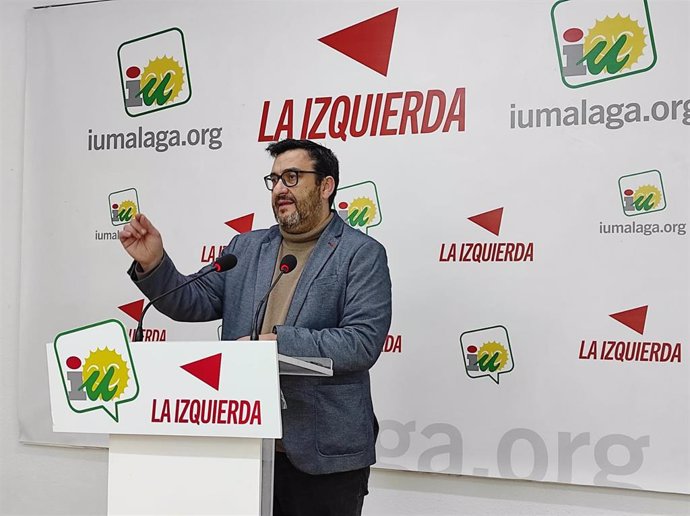 El portavoz adjunto del grupo de la confluencia de Izquierda Unida y Podemos en el Parlamento de Andalucía y coordinador provincial de IU, Guzmán Ahumada.