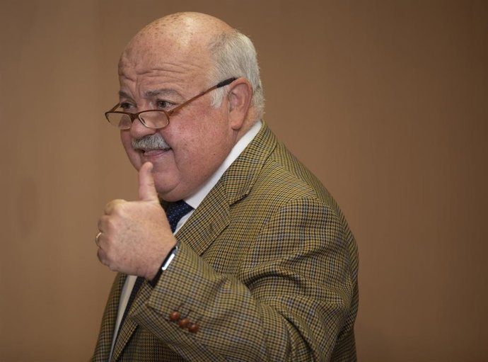El consejero andaluz de Salud y Familias, Jesús Aguirre, en una foto de archivo.