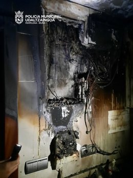 Imagen de la vivienda incendiada en Pamplona por un fallo en el cuadro eléctrico de la calefacción