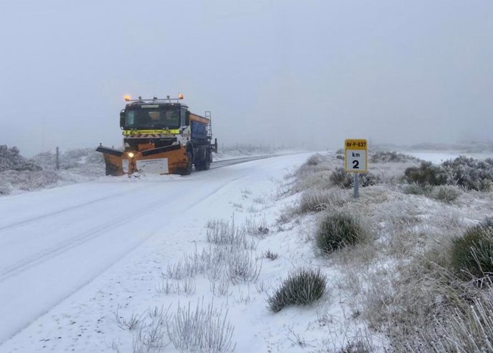 Nieve en carreteras de Ávila