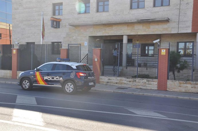 Coche de Policía Nacional en Valdepeñas