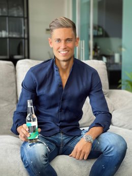 El futbolista Marcos Llorente entra como socio en MIWI Real Drinks