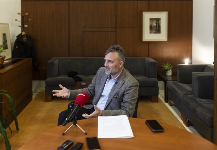 El portavoz parlamentario del PSOE-A, José Fiscal, en una entrevista con Europa Press.