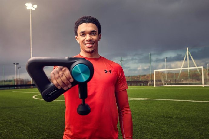 El Liverpool y Trent Alexander-Arnold se unen a Therabody para mejorar su rendimiento