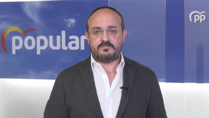 El president del PP catal, Alejandro Fernández, en un video difós pel partit.