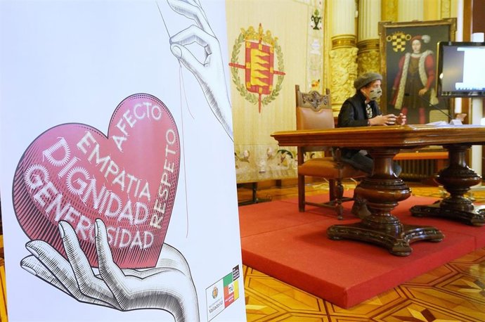 Presentación de la campaña 'Hilos de convivencia' en el Ayuntamiento de Valladolid.