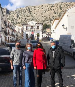 La delegada territorial de Turismo, Regeneración, Justicia y Administración Local en Málaga, Nuria Rodríguez, visita la localidad malagueña de Valle de Abdajalís