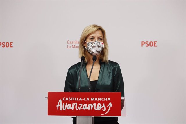 La portavoz del Grupo Parlamentario Socialista, Ana Isabel Abengózar,