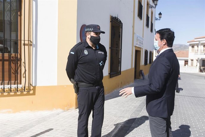 El presidente de la Diputación, Javier Aureliano García, visita Los Gallardos
