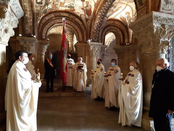 Misa y responso en honor de los reyes de León celebrados en la Basílica de San Isidoro.