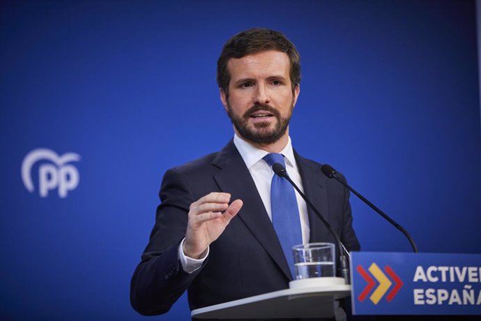 El presidente del Partido Popular (PP) Pablo Casado, comparece en rueda de prensa para hacer balance del año 2020 en la sede del partido, en Madrid (España), a 29 de diciembre de 2020. En la comparecencia, Pablo Casado ha criticado que el Gobierno recur