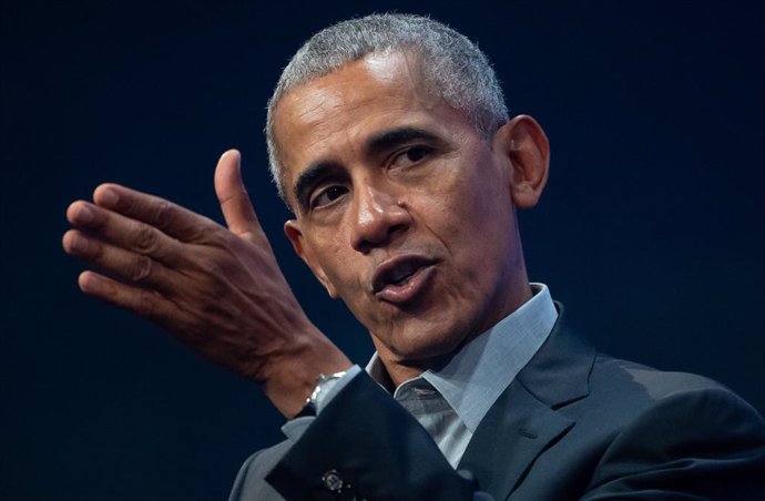 FILED - 29 September 2019, Munich: Former US President Barack Obama speaks at the meeting of the founders and investors of Bits & Pretzels. The first volume of former US president Barack Obama's highly anticipated memoir "A Promised Land" will be publis