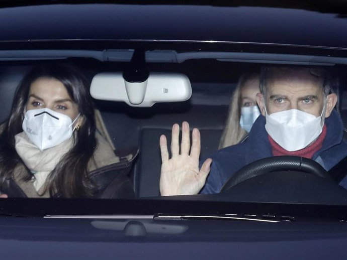 DOÑA LETIZIA, DON FELIPE VI Y SUS HIJAS