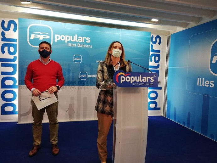 Los diputados del PP en el Congreso por Baleares, Miquel Jerez y Margalida Prohens.