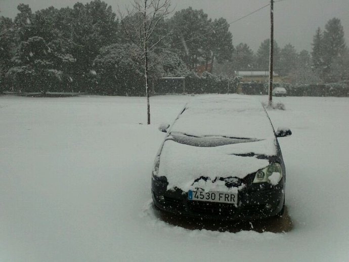 Nieve, carretera nevada, frío, temporal, tráfico    