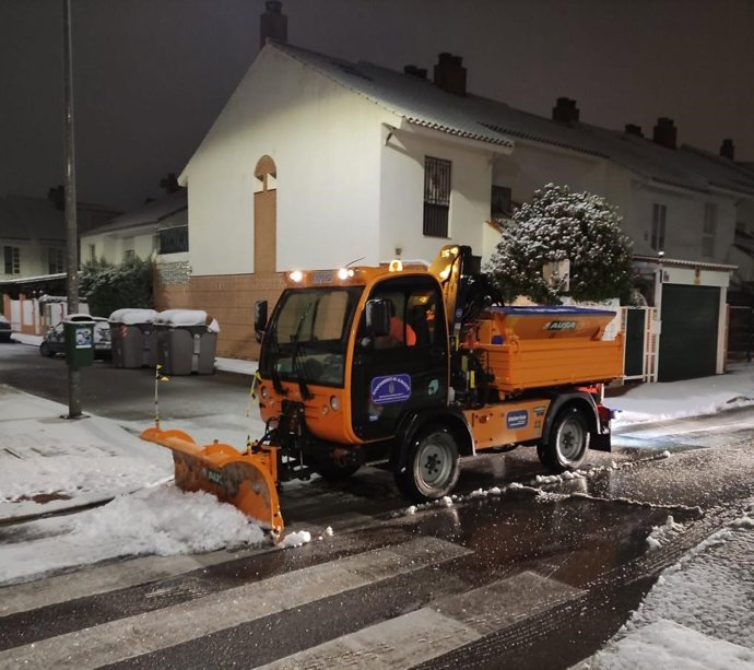 Máquina quitanieves del dispositivo contra el temporal del Ayuntamiento de Albacete