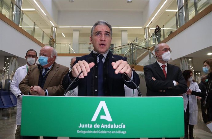 Elías Bendodo, consejero de la Presiencia, Administración Pública e Interior de la Junta de Andalucía, en rueda de prensa en Málaga