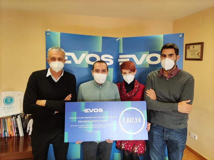 Trabajadores de Evos Algeciras colaboran con Nuevo Futuro en el Campo de Gibraltar