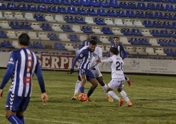 El CD Alcoyano elimina al Huesca en la Copa del Rey