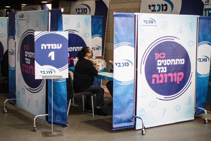 Puestos de vacunación contra el coronavirus en Israel.