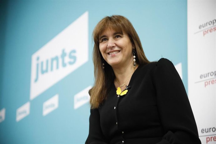 La candidata a la Presidencia de la Generalitat del partido de JxCat, Laura Borrs, interviene en un encuentro Digital de Europa Press, en Barcelona, (España), a 8 de enero de 2021
