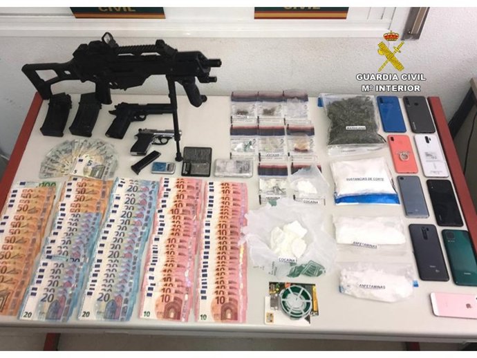 La Guardia Civil desarticula una organización criminal dedicada al tráfico de cocaína en Alicante y Murcia