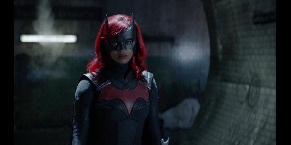 1. Primeras y reveladoras imágenes de la temporada 2 de Batwoman