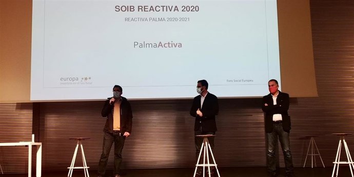 Acto de bienvenida a las personas contratadas por PalmaActiva en el programa SOIB Reactiva.