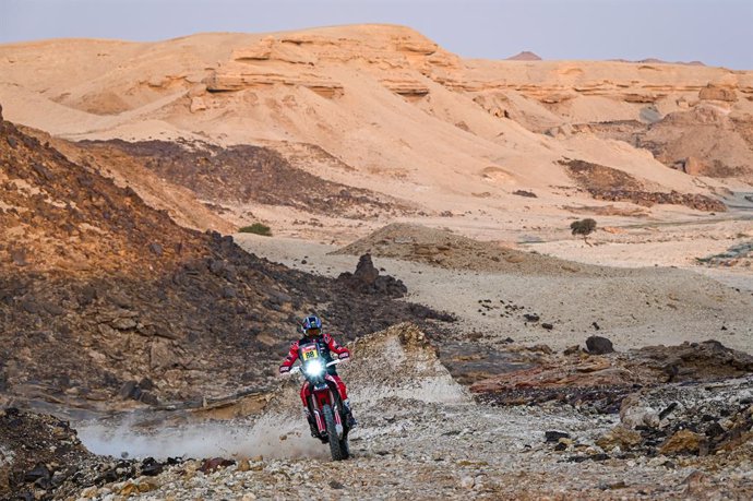 #88 Barreda Bort Joan (esp), Honda, Monster Energy Honda Team 2021, Motul, Moto, Bike, action during the 5th stage of the Dakar 2021 between Riyadh and Al Qaisumah, in Saudi Arabia on January 7, 2021 - Photo Eric Vargiolu / DPPI