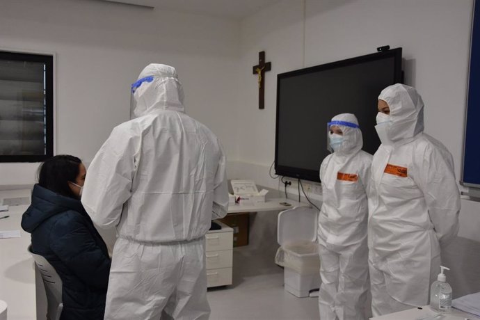 Todo el personal de CEU Andalucía se realiza la prueba de detección de antígenos COVID antes de iniciar la actividad docente