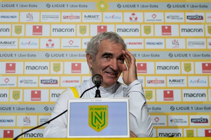 31 December 2020, France, Nantes: FC Nantes new head coach Raymond Domenech gives a press conference at the Beaujoire stadium. Photo: Loic Venance/AFP/dpa