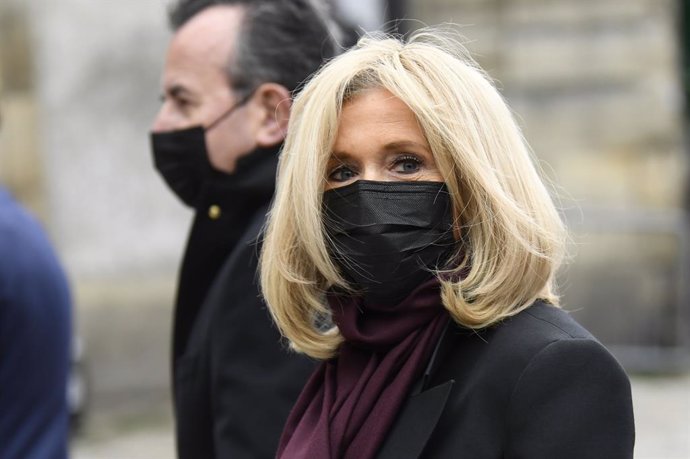 05 October 2020, France, Paris: Brigitte Macron, wife of French President Emmanuel Macron, arrives at the funeral service of French singer and actress Juliette Greco at the church St.Germain-des-Pres. Greco had died on 23 September 2020 at the age of 93
