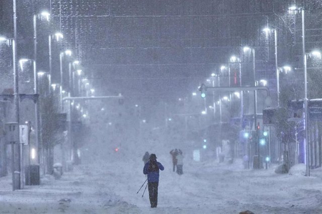 Gran Vía cubierto de nieve tras el paso de la borrasca Filomena