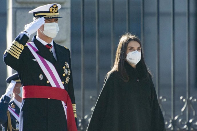 El Rey Felipe VI y la Reina Letizia presiden la Pascua Militar de 2021, en el Palacio Real, en Madrid (España) a 6 de enero de 2021.