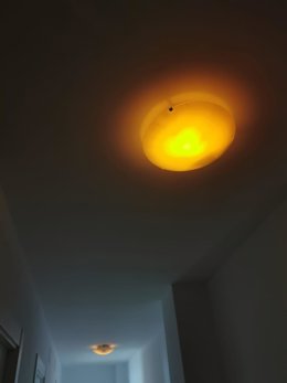 Imagen de archivo de bombillas sin apenas suministro energético