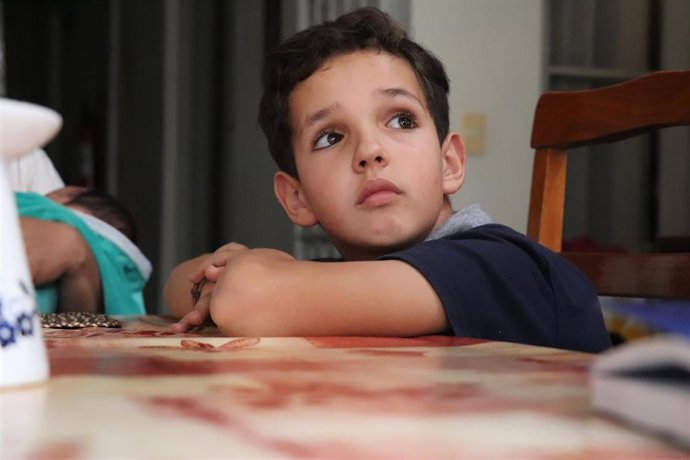 Un niño en la casa San Martín de Porres de Uruguay.