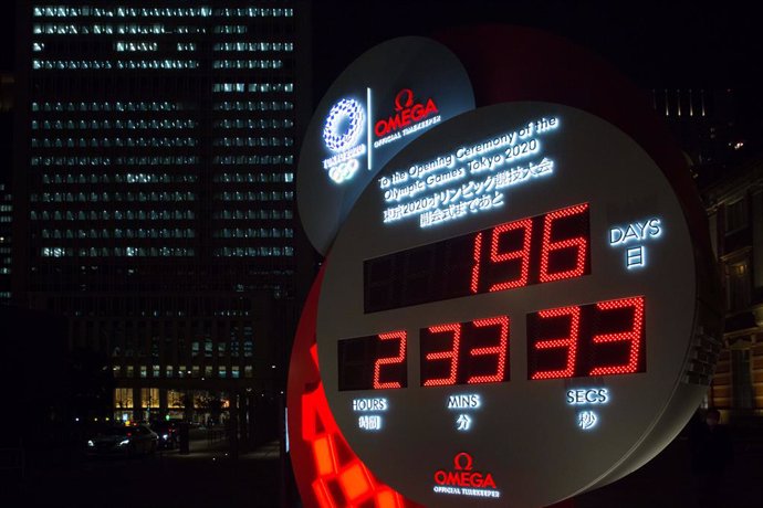 08 January 2021, Japan, Tokyo: A view of the countdown clock of Tokyo 2020 Olympic Games/Omega at Marunouchi Central Square. Photo: Stanislav Kogiku/SOPA Images via ZUMA Wire/dpa